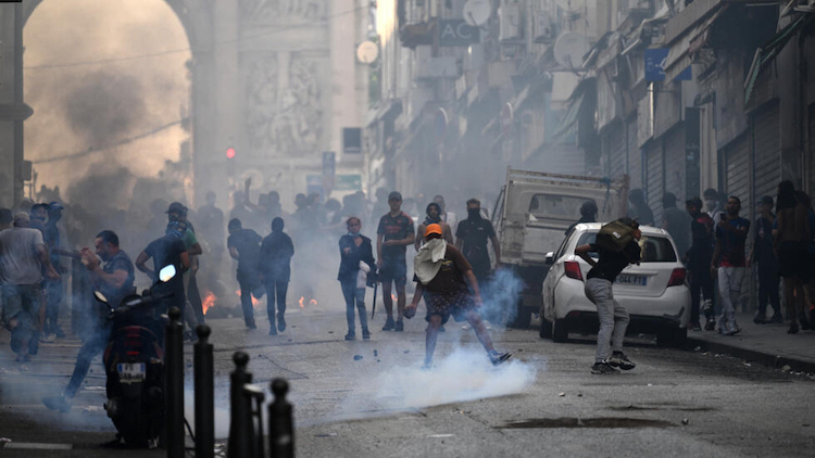 The Riots in France as Seen Through the ‘Long Take’