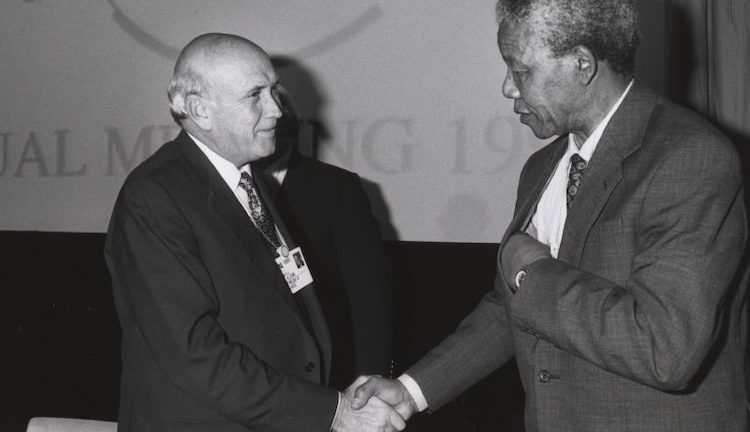 Frederik_de_Klerk_with_Nelson_Mandela_1992.jpg