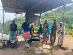 Valli Mail and the community members