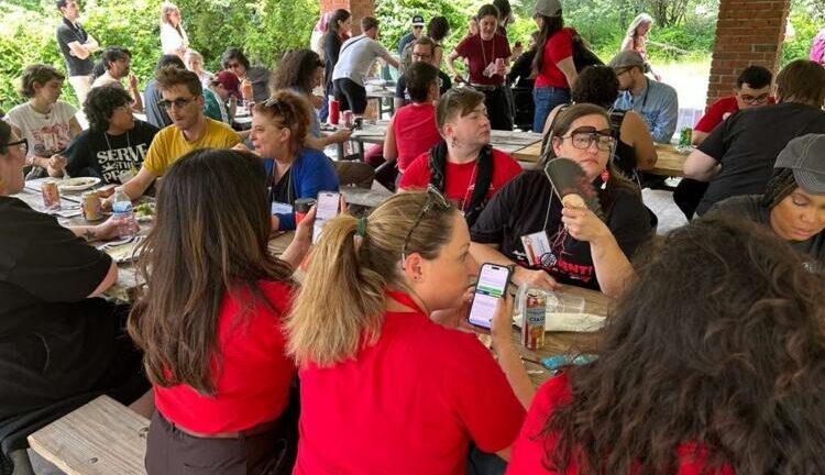 Palestinian Workers Find Strong Support at Chicago Gathering